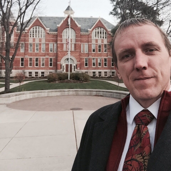 In front of @stnorbert main hall with one of jerry’s #vintage ones for #tiedayfriday