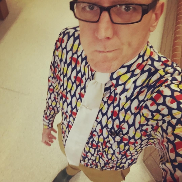 Two random students told me they loved my #tiedayfriday outfit. Calling this shirt “lanclos” cause she urged me to buy it.